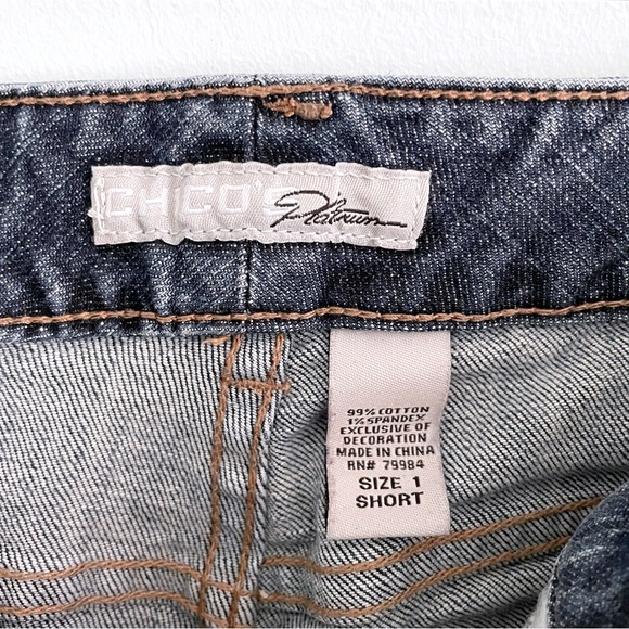 Chico's Platinum Boyfriend Jeans in Size 1 Short - Picture 3 of 6